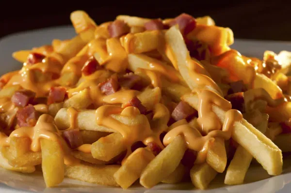 Batata Frita com Bacon e cheddar P